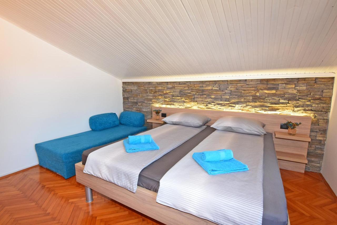 Apartment Leona Pula Luaran gambar